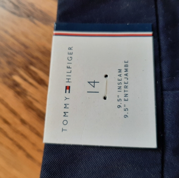 Shorts - Picture 3 of 3